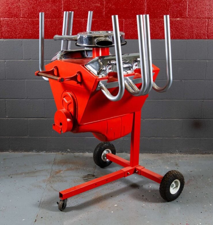 Chevrolet 409 V8 Style Charcoal Barbecue 7