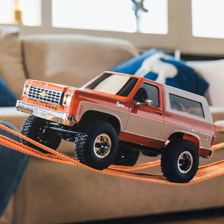 Chevrolet K5 Blazer RC Truck 8