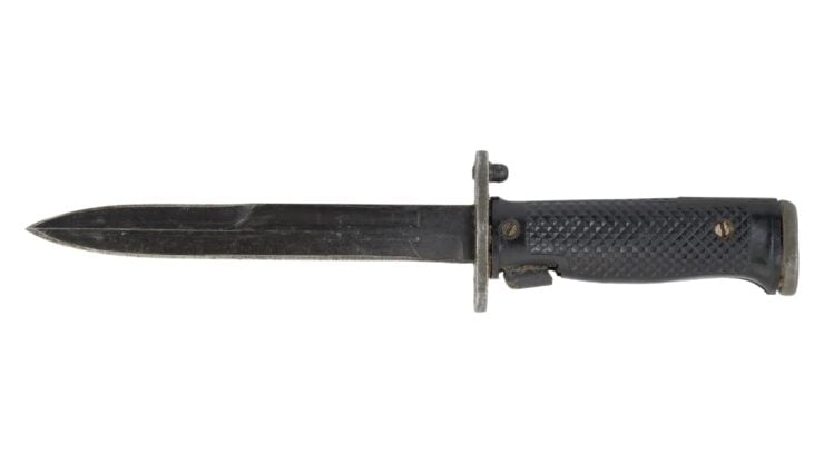 Elvis Presley's U.S. Army M4 Bayonet 3