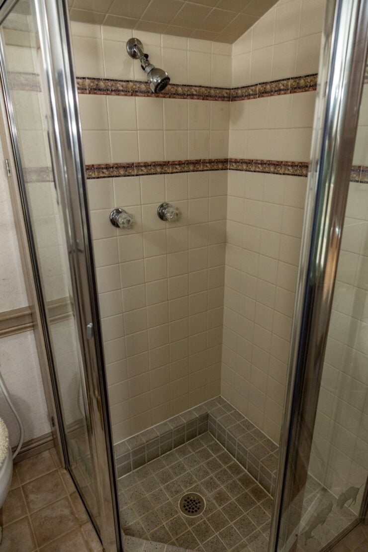 GM Buffalo Bus Motorhome 18