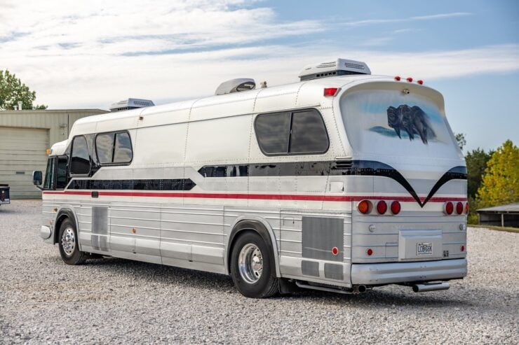 GM Buffalo Bus Motorhome 2
