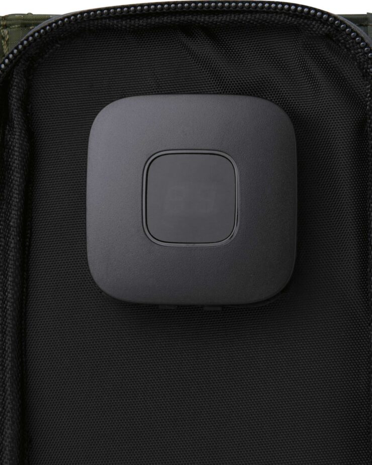 Nestout Two-Panel Solar Charger 10