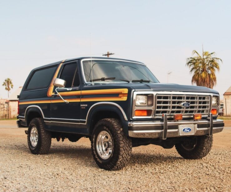 1986 Ford Bronco Bullnose 2