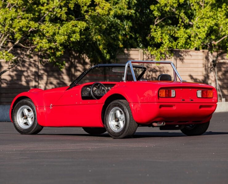 Maxton Rollerskate Roadster Car 1