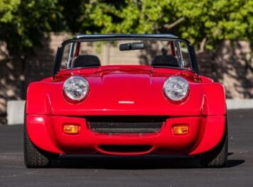 Maxton Rollerskate Roadster Car 2