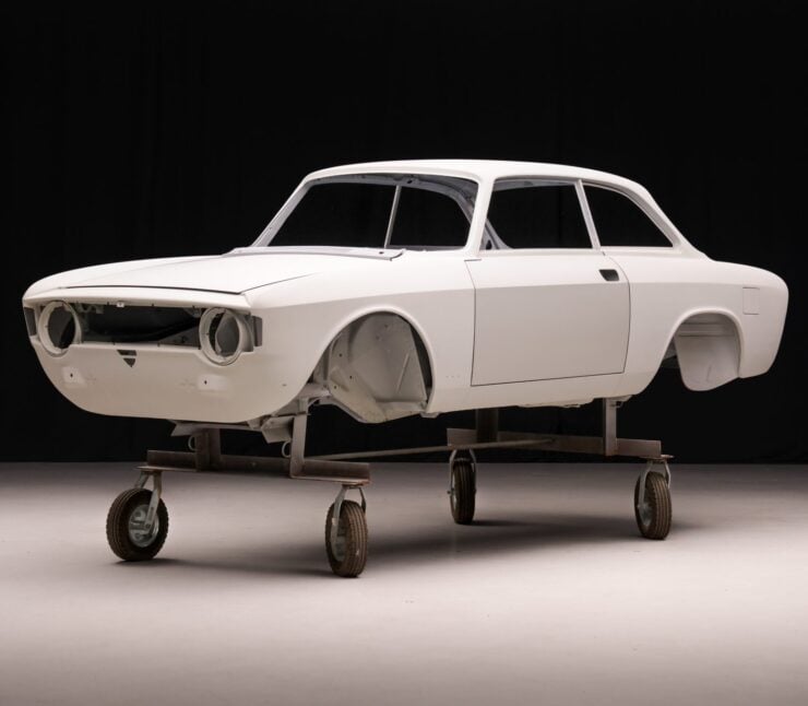 Alfa Romeo Giulia Sprint GT 8