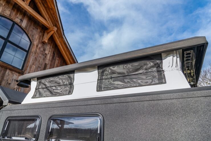 Bruder EXP-6 Off-Road Camper 7