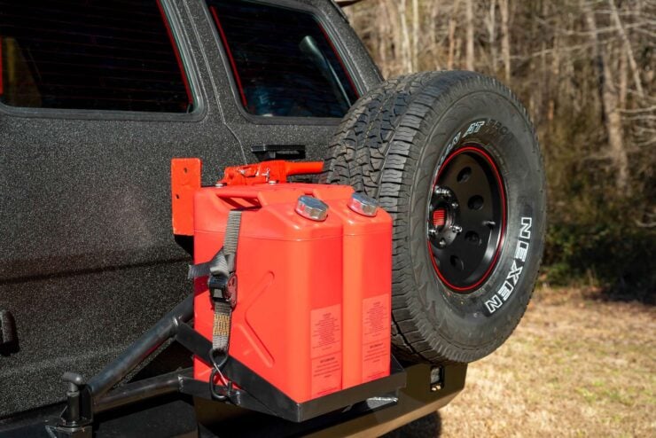 Chevrolet Suburban Overlander 14