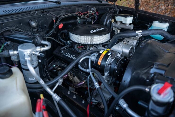 Chevrolet Suburban Overlander 27