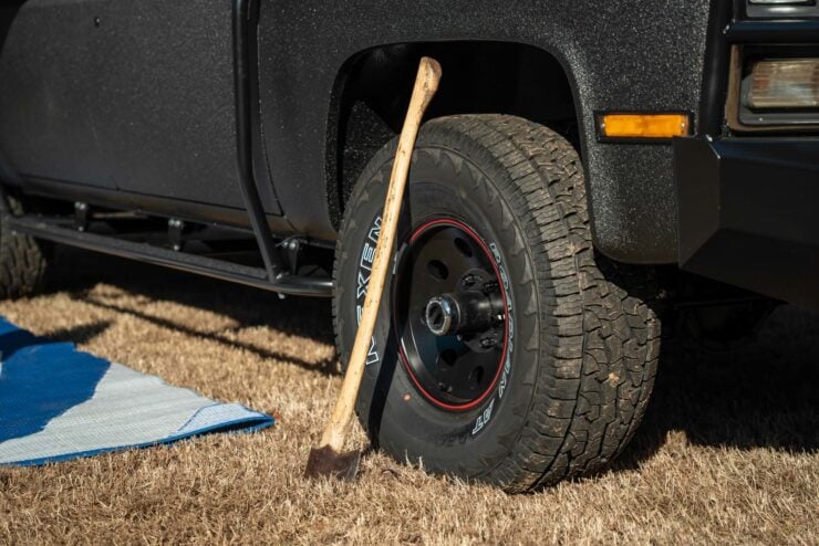 Chevrolet Suburban Overlander 9