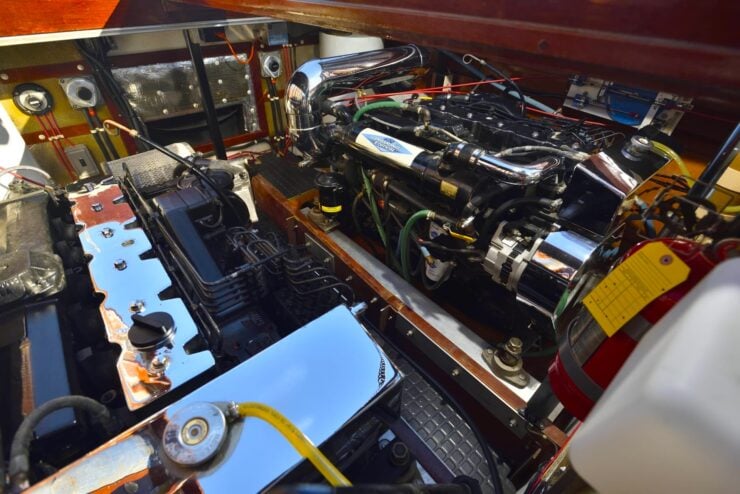 Hugh Saint Grand Prix Mahogany Runabout 22