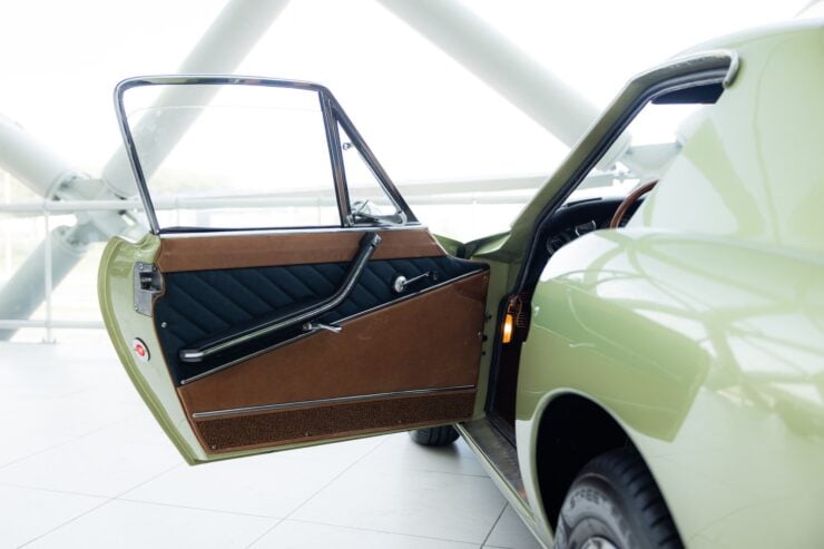 Intermeccanica Omega 4