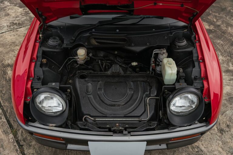 The Forgotten Gullwing Coupe - The Mazda Autozam AZ-1