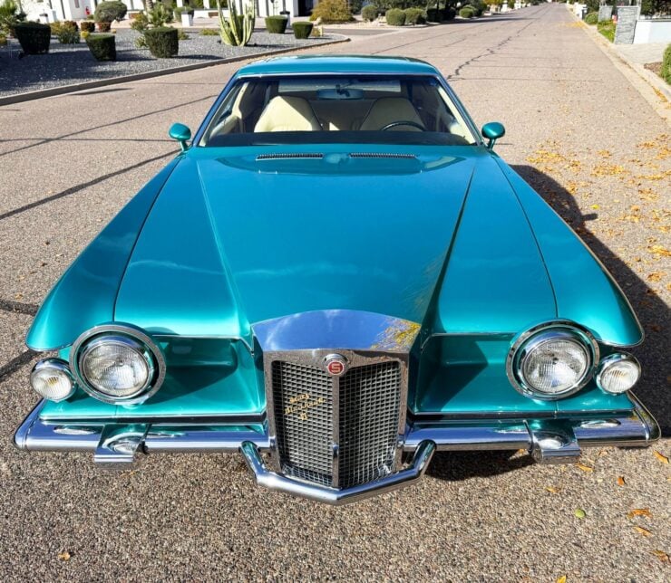 Stutz Blackhawk VI 11