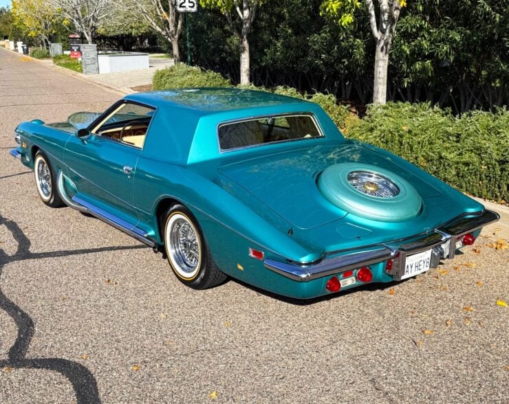 Stutz Blackhawk VI 16