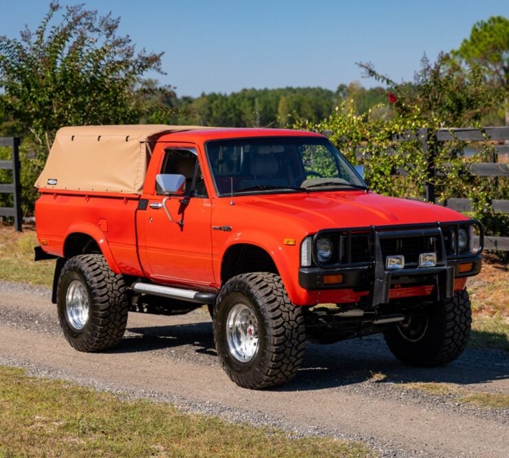 Toyota Hilux + Matching Trailer 1