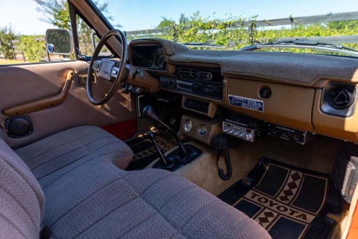 Toyota Hilux + Matching Trailer 16