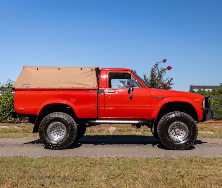 Toyota Hilux + Matching Trailer 2