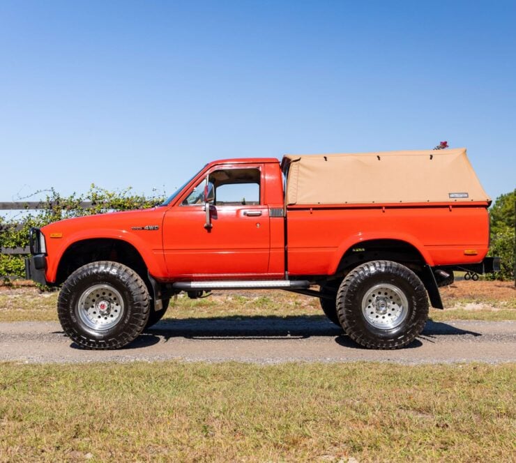 Toyota Hilux + Matching Trailer 3