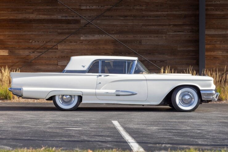 Cammer V8-Swapped Ford Thunderbird 10