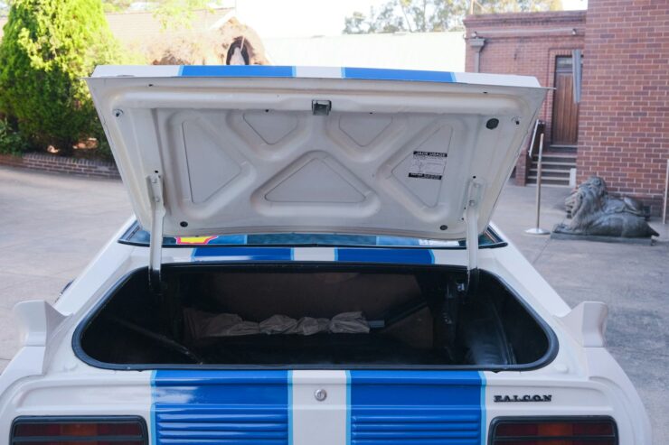 Ford Falcon XC Cobra 12