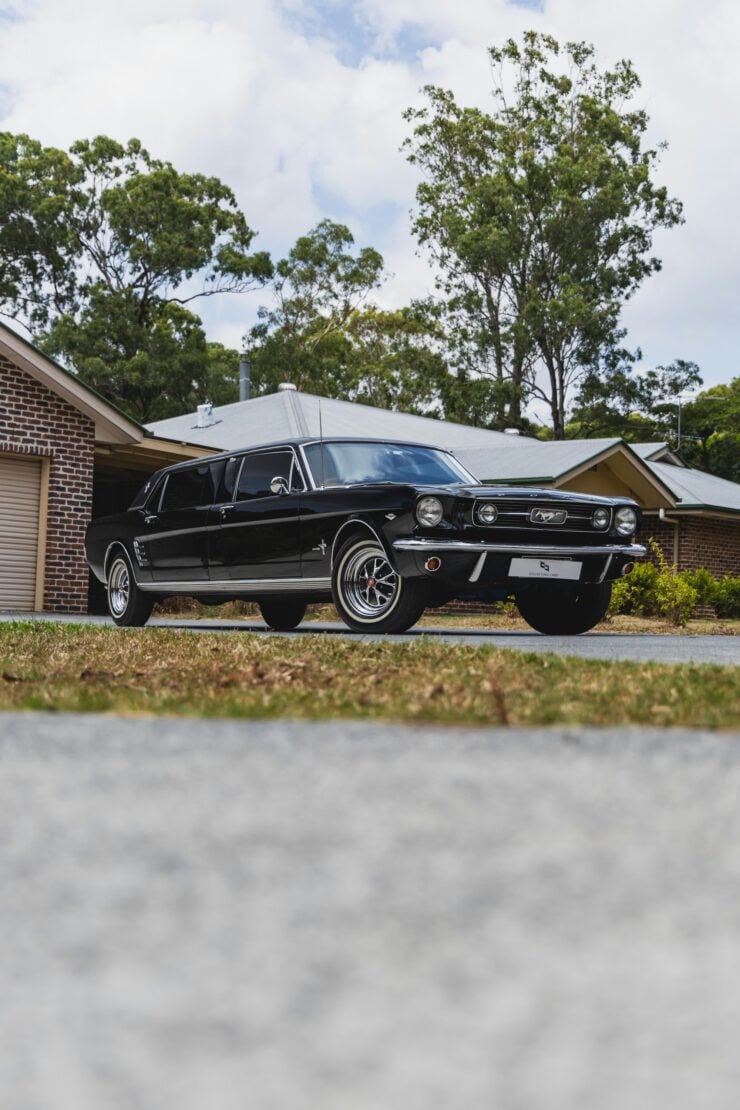 Ford Mustang Stretched Limousine 13