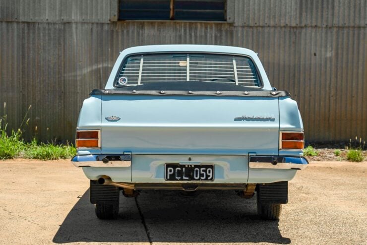 Holden HR Ute 22