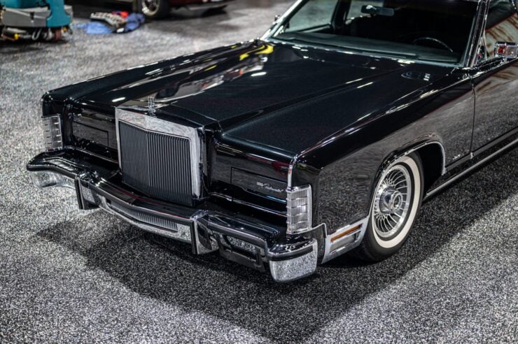 Lincoln Continental Sleeper Coyote V8 16