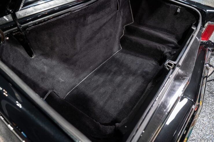 Lincoln Continental Sleeper Coyote V8 24