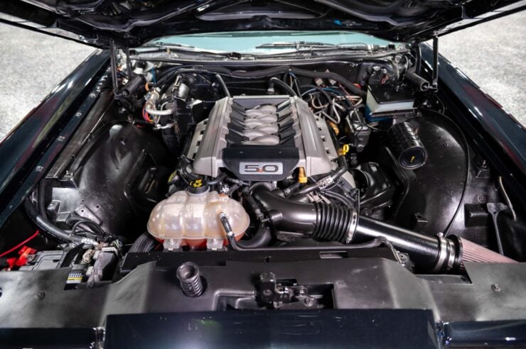 Lincoln Continental Sleeper Coyote V8 26