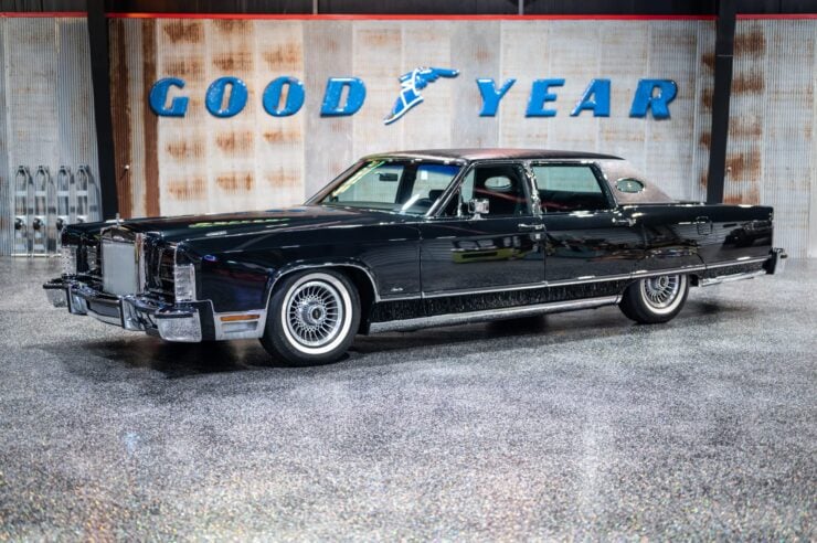 Lincoln Continental Sleeper Coyote V8 4