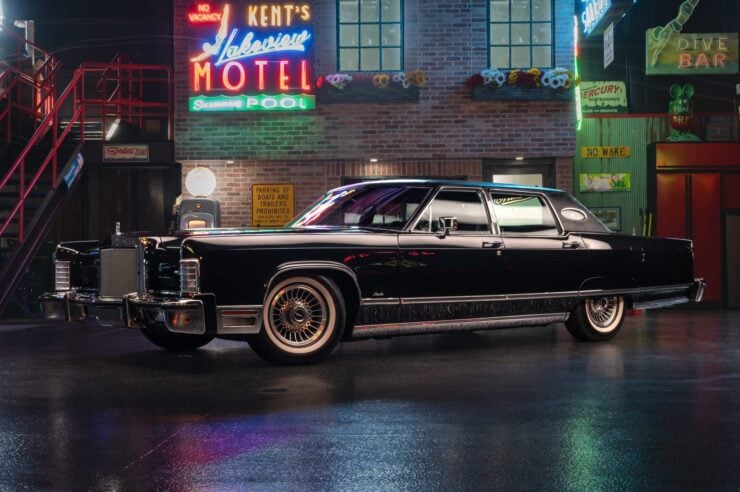 Lincoln Continental Sleeper Coyote V8