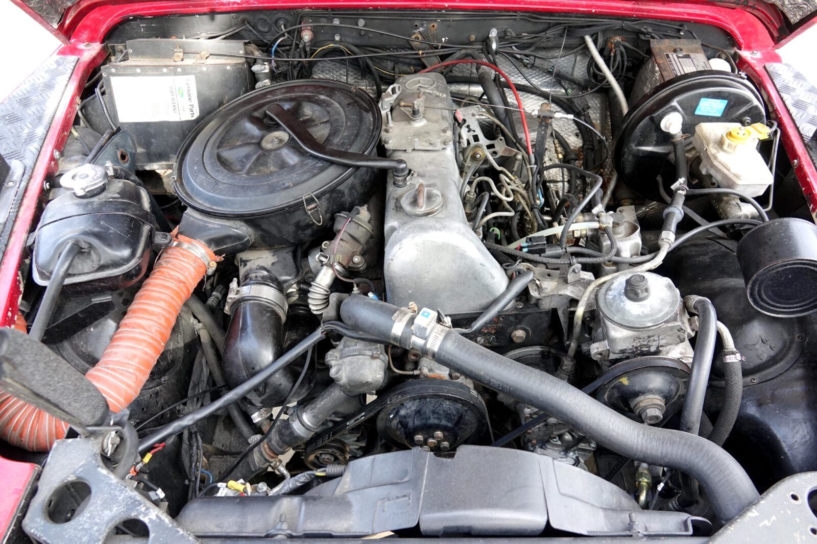 Mercedes Diesel-Swapped! A Land Rover That Can Run On Jet Fuel