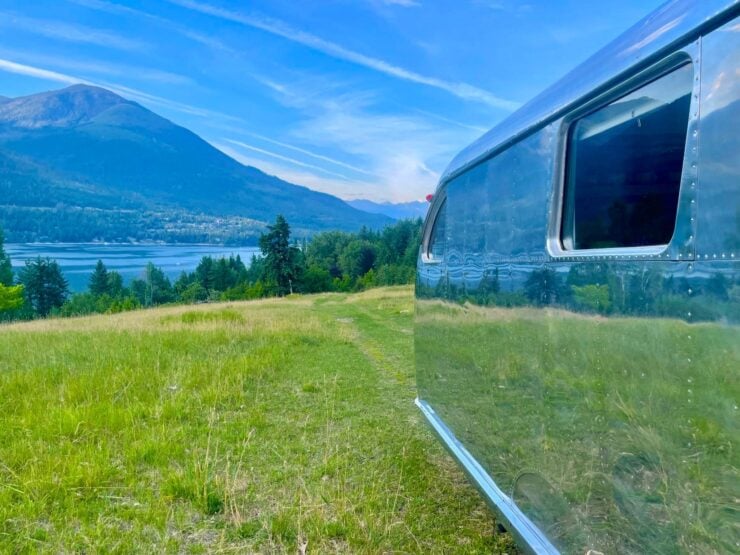 Spartan Manor Model 25 Travel Trailer 19