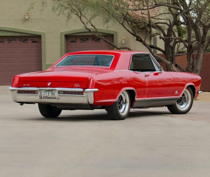 1965 Buick Riviera GS 14