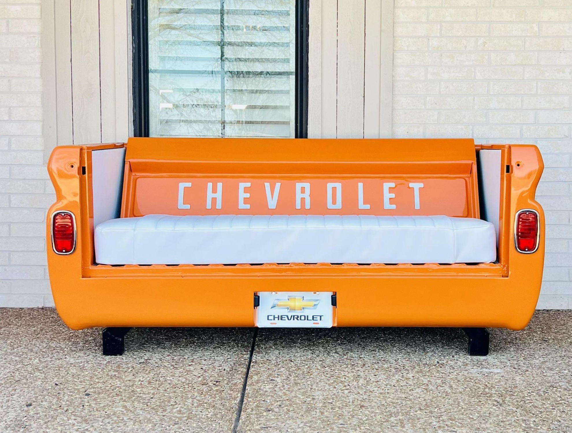 Chevrolet-Pickup-Truck-Sofa-5.jpg