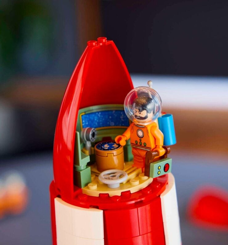 Lego Tintin Moon Rocket 11
