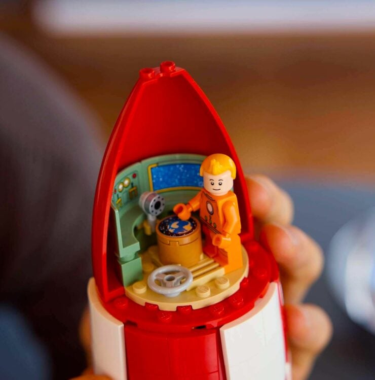 Lego Tintin Moon Rocket 12