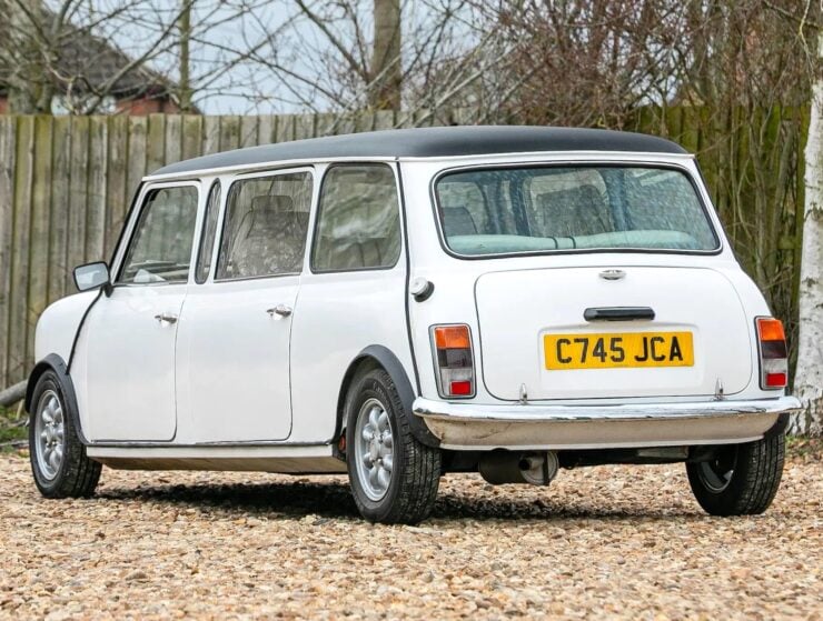 Mini Stretch Limousine 2