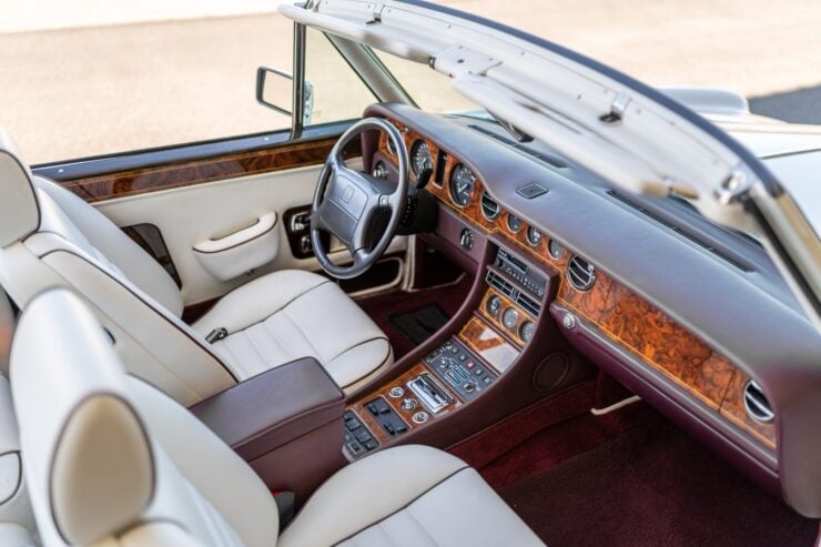 Rolls-Royce Corniche 10