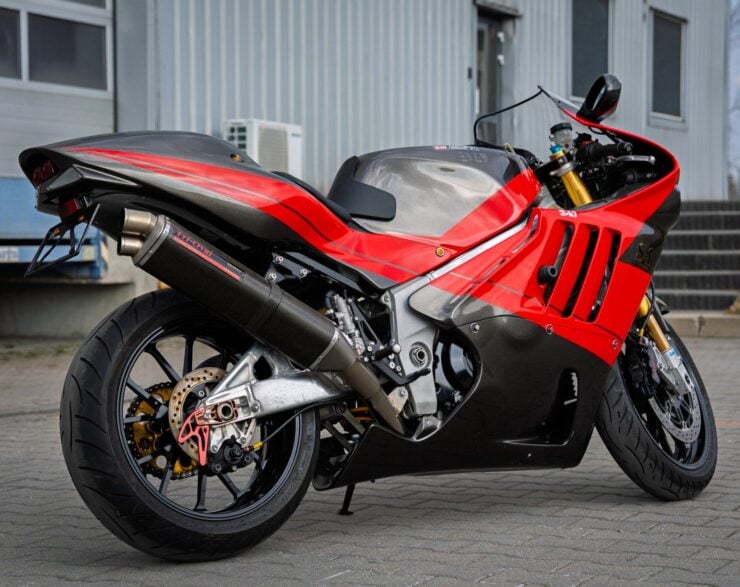 Yoshimura Tornado S1 6