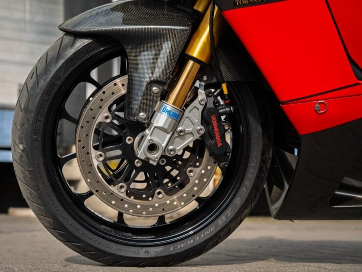 Yoshimura Tornado S1 8