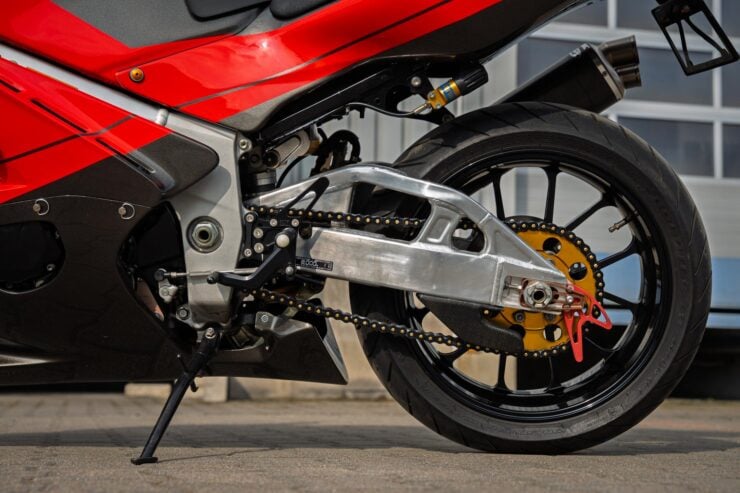 Yoshimura Tornado S1 9