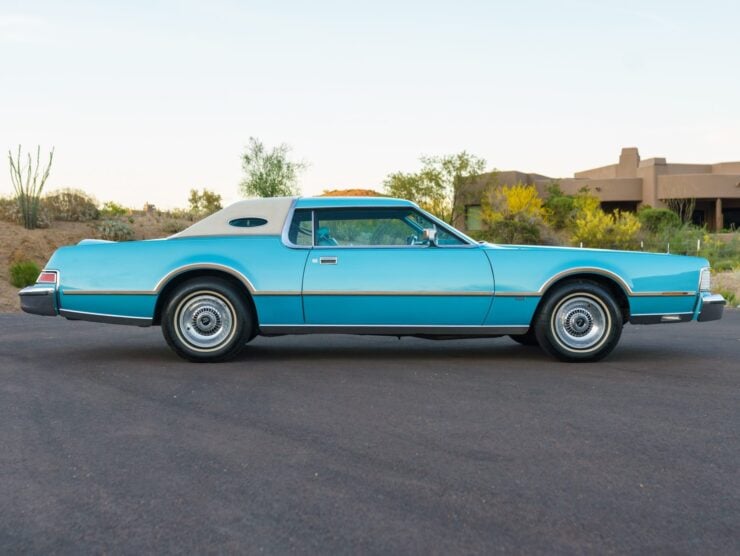 1976 Lincoln Continental Mark IV Givenchy Edition 9