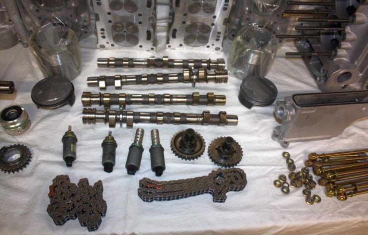 4.0 Liter Porsche 997 GT3 Flat-Six Engine 4