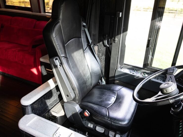 Charlie Sheen Prevost Marathon XL Tour Bus 10