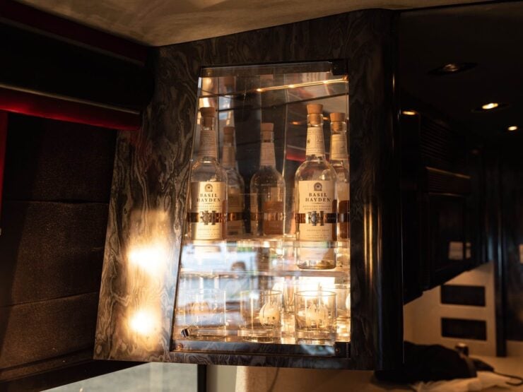 Charlie Sheen Prevost Marathon XL Tour Bus 21