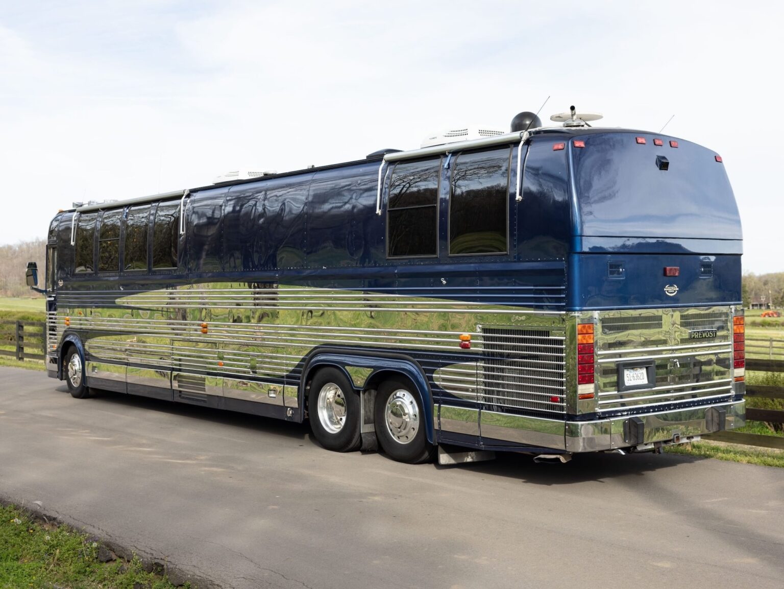 Charlie Sheen's 1998 Prevost Tour Bus Is For Sale