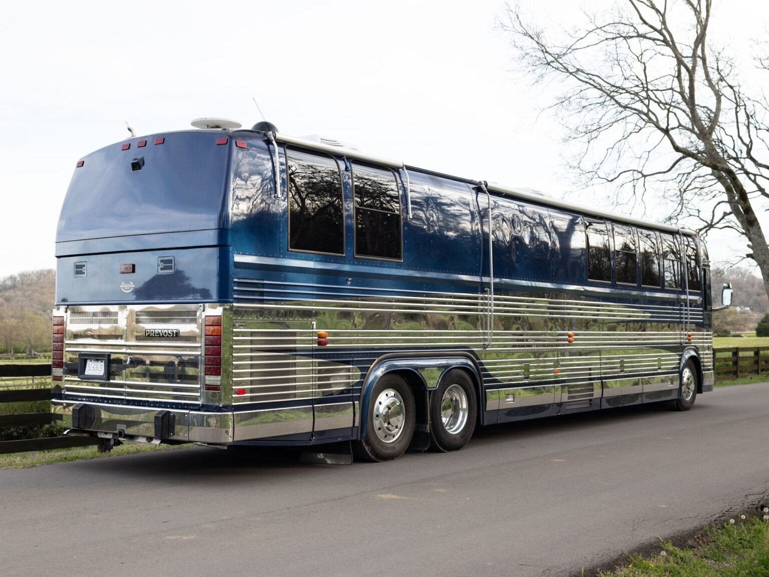 Charlie Sheen's 1998 Prevost Tour Bus Is For Sale