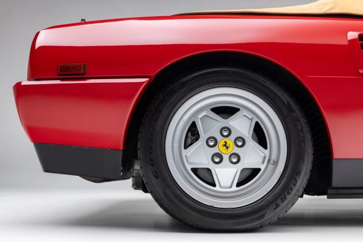 Ferrari Mondial T Cabriolet 13